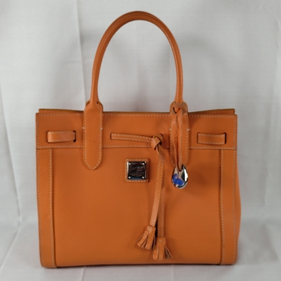 Dooney & Bourke Handbags - Dooney & Bourke vintage orange leather tote 7000